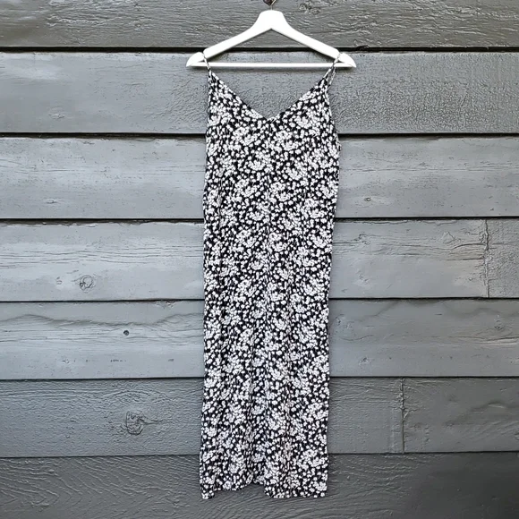GAP | Dresses | Gap Floral Vneck Midi Cami Dress Black White Sz 8 New  Womens Casual Sundress | Poshmark